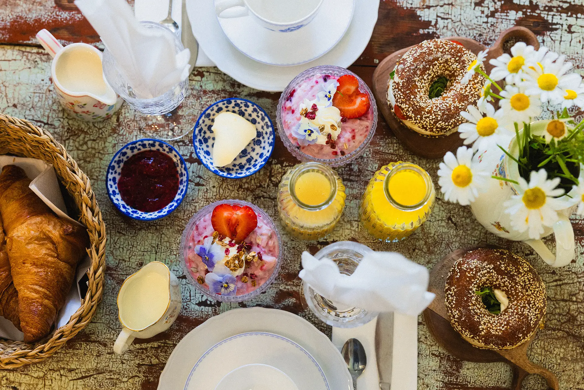 Runsas ja herkullinen brunssi Pulsan asemalla